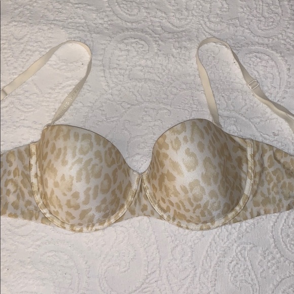 Victoria's Secret Other - Victoria Secret The Nakeds Bra Size 34C Victoria's Secret Other - Victoria Secret The Nakeds Bra Size 34C